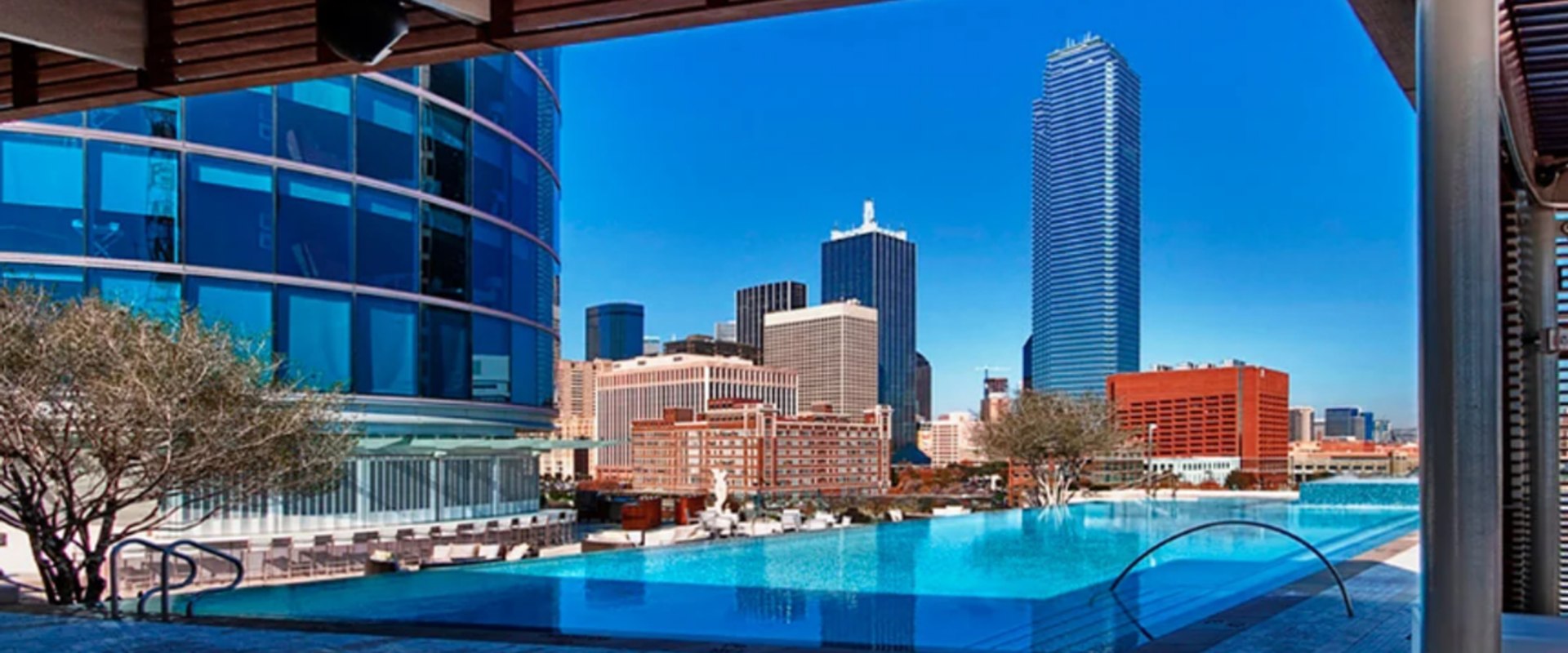 The Best Cocktail Bars In Fort Worth TX With A View Of The City Skyline the-best-cocktail-bars-in-fort-worth-tx-with-a-view-of-the-city-skyline